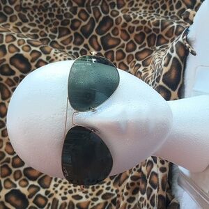 Ray-Ban aviator polarized sunglasses